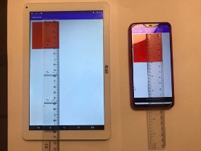 Two squares measuring the same amount of density-independent pixels.